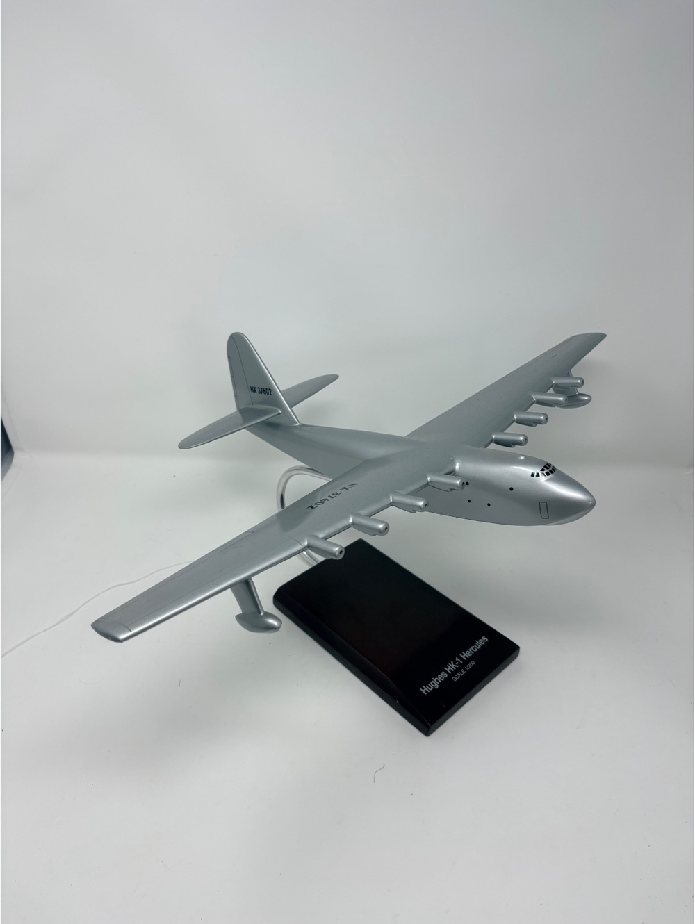 Hughes HK-1 Hercules Spruce Goose 1:200 Scale Model Airplane w/ Stand